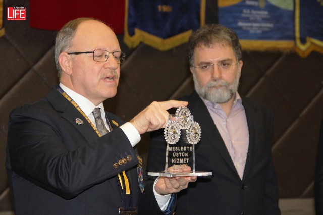 ahmet hakan