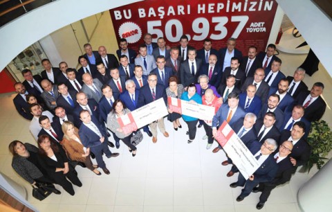 toyota-bayilerinden-ornek-davranis (3)